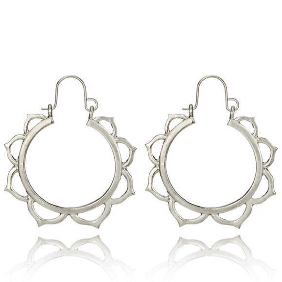 3/$30 Silver Minimalist Bohemian Earrings - Picture 2 of 4